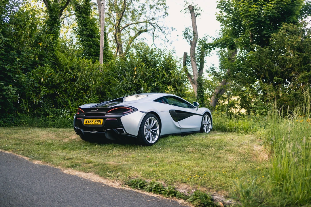 2016 McLaren 570S - Image 6 of 31