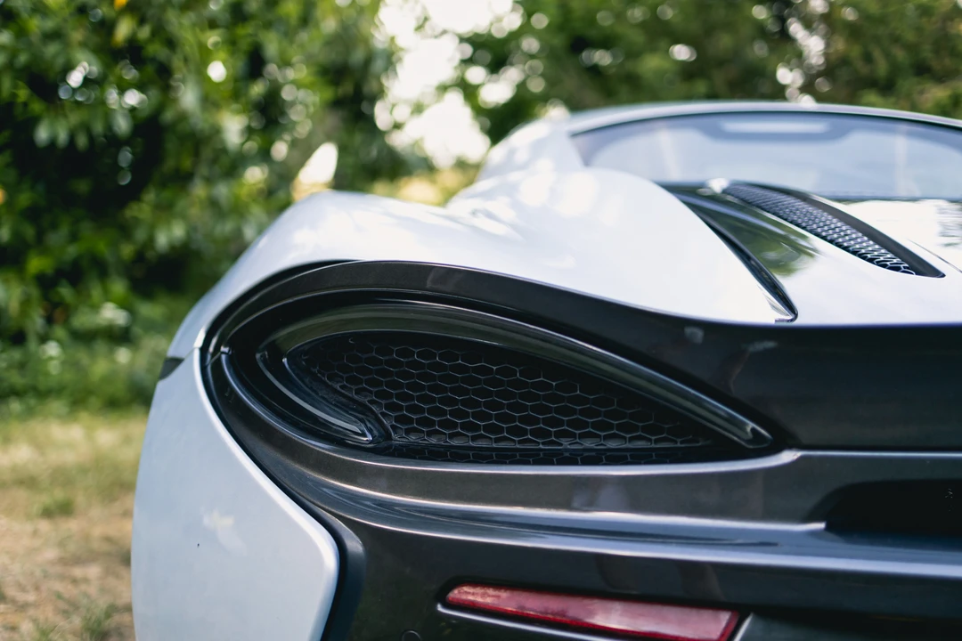 2016 McLaren 570S - Image 21 of 31