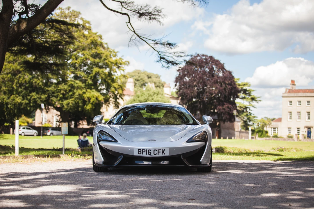2016 McLaren 570S - Image 5 of 31