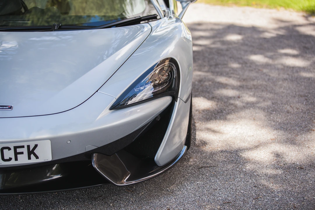 2016 McLaren 570S - Image 6 of 31