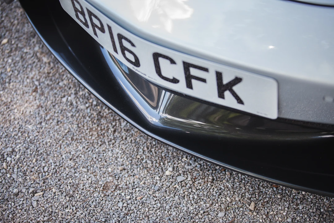 2016 McLaren 570S - Image 9 of 31