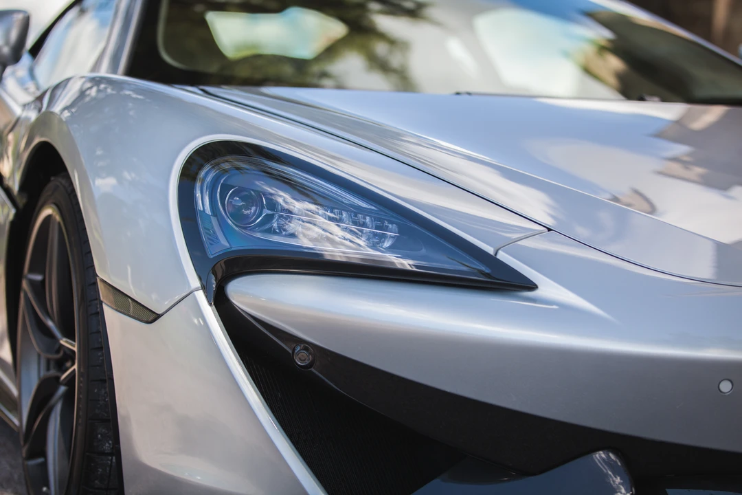 2016 McLaren 570S - Image 12 of 31