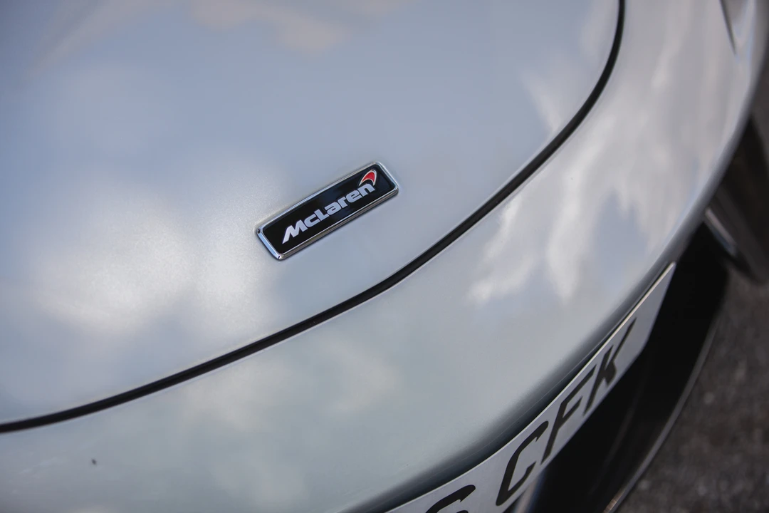 2016 McLaren 570S - Image 21 of 31
