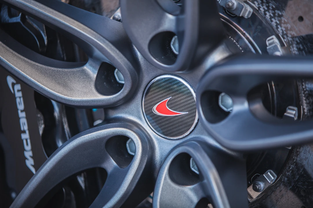 2016 McLaren 570S - Image 27 of 31