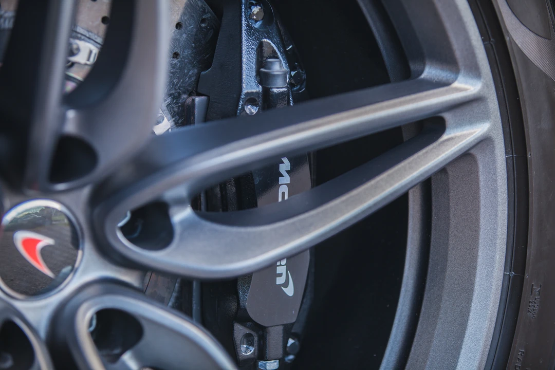 2016 McLaren 570S - Image 31 of 31
