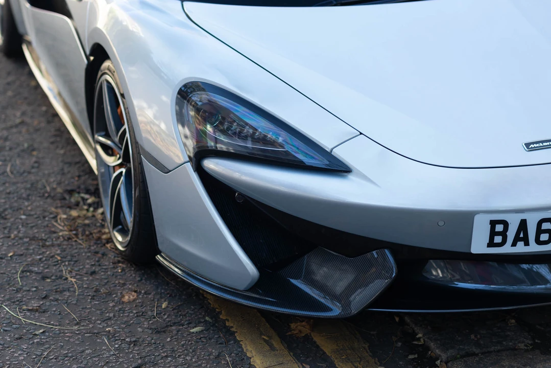 2016 McLaren 570S - Image 23 of 31