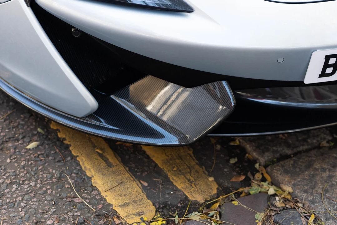 2016 McLaren 570S - Image 28 of 31
