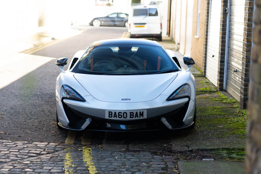 2016 McLaren 570S - Image 5 of 31
