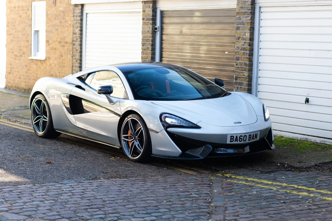 2016 McLaren 570S - Image 7 of 31