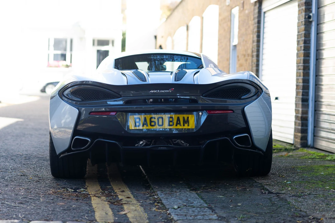 2016 McLaren 570S - Image 22 of 31