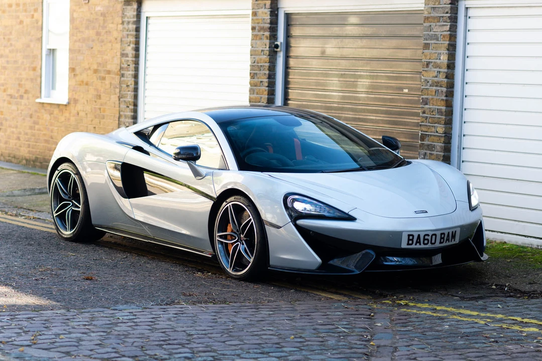 2016 McLaren 570S - Image 2 of 31