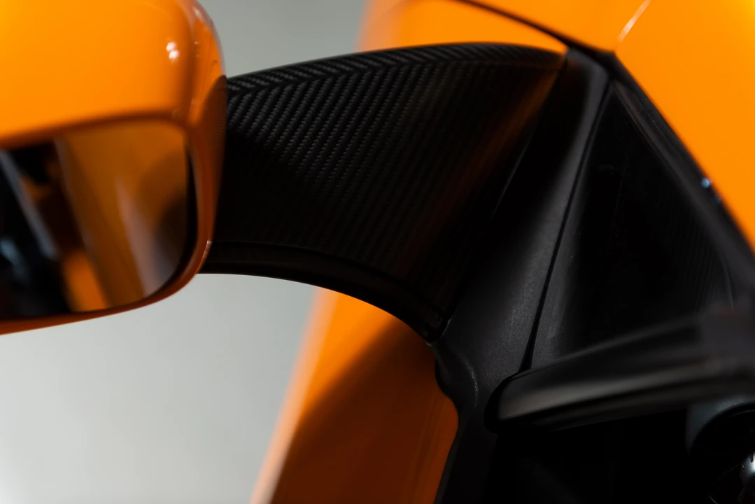 2016 McLaren 675LT Coupe - Image 24 of 31