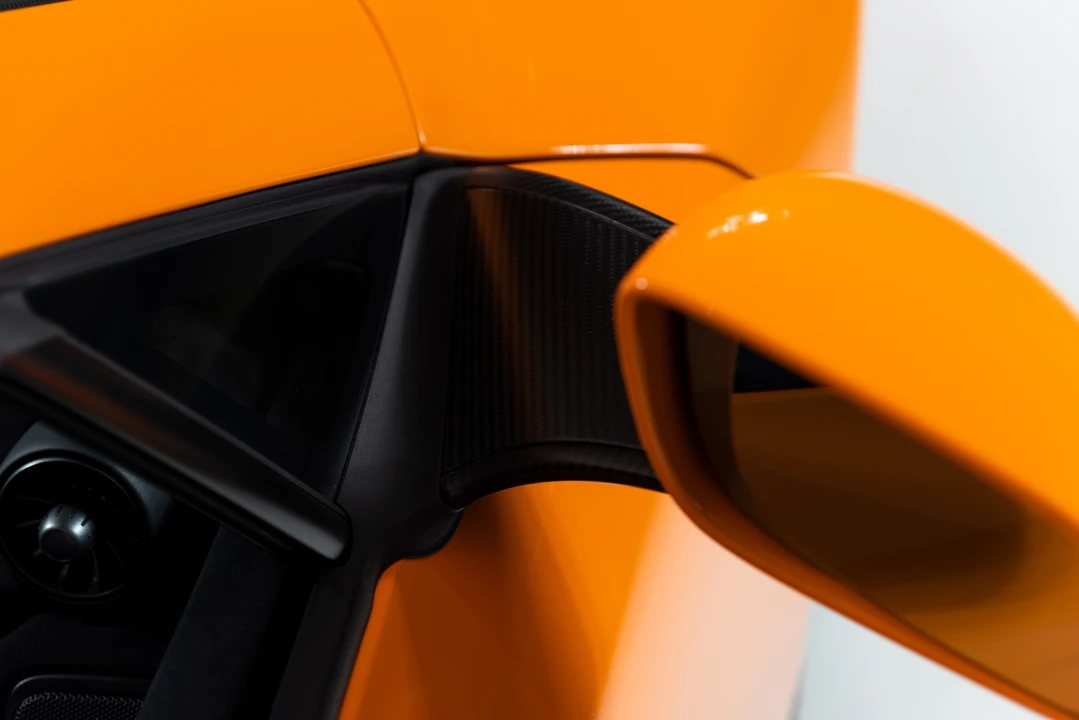 2016 McLaren 675LT Coupe - Image 27 of 31