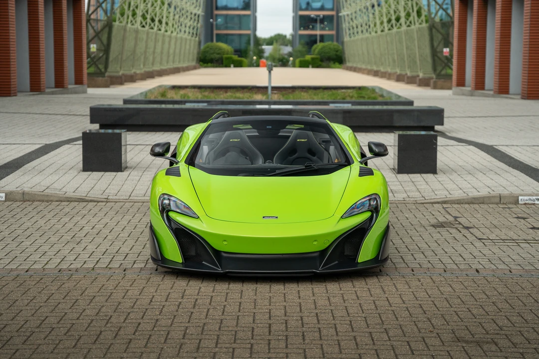 2016 McLaren 675LT Spider - Image 6 of 31