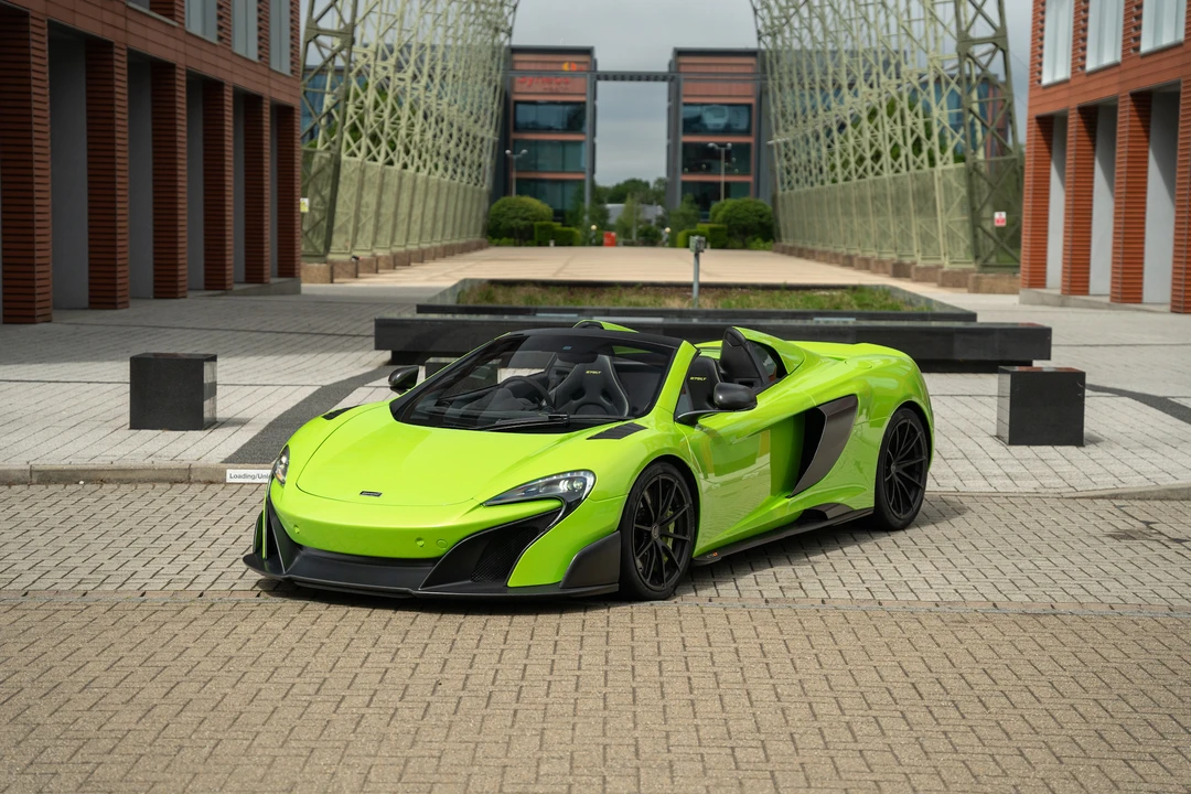 2016 McLaren 675LT Spider - Image 3 of 31