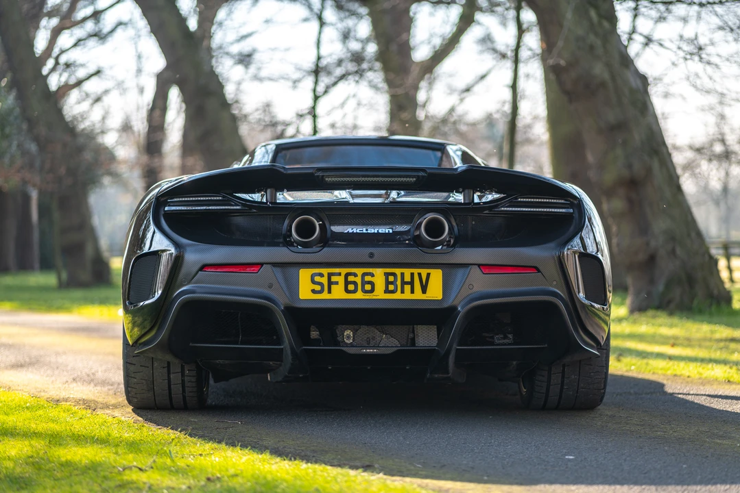 2016 McLaren 675LT Spider - Image 5 of 31
