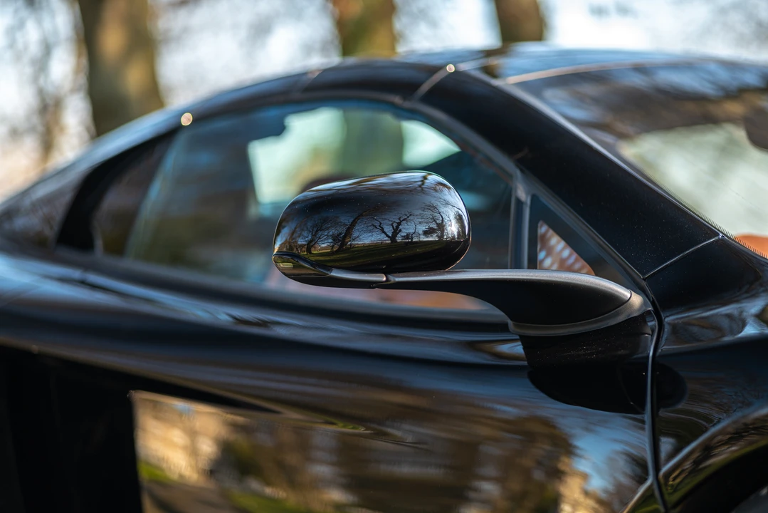 2016 McLaren 675LT Spider - Image 18 of 31