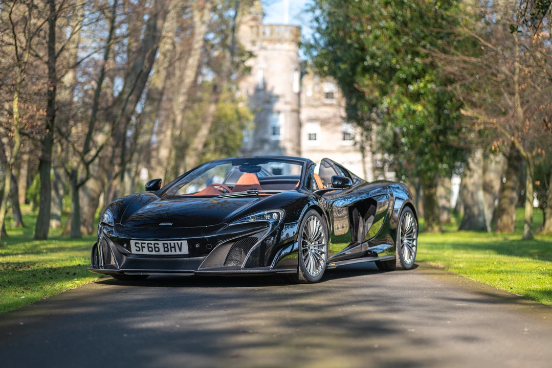 2016 McLaren 675LT Spider - Image 4 of 31