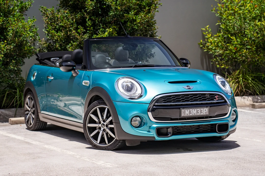 2016 Mini Mini Cooper S 3rd Gen - Image 2 of 31
