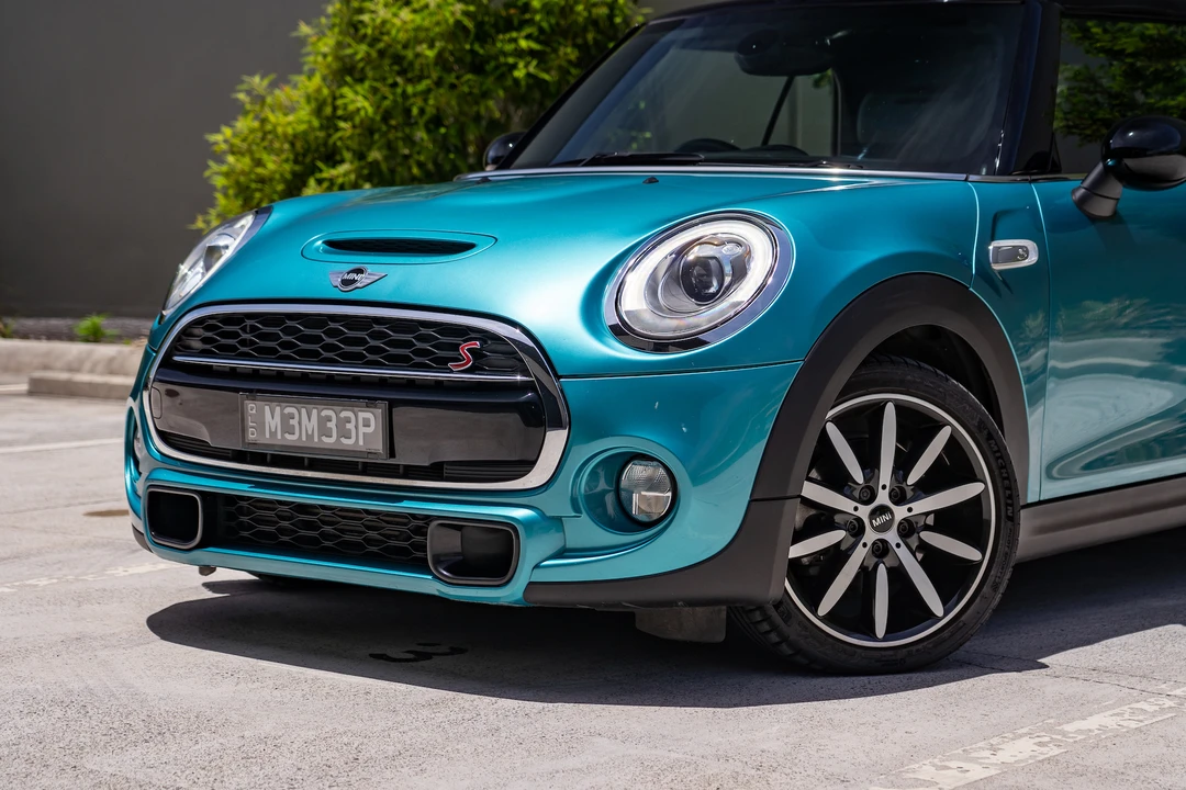2016 Mini Mini Cooper S 3rd Gen - Image 21 of 31