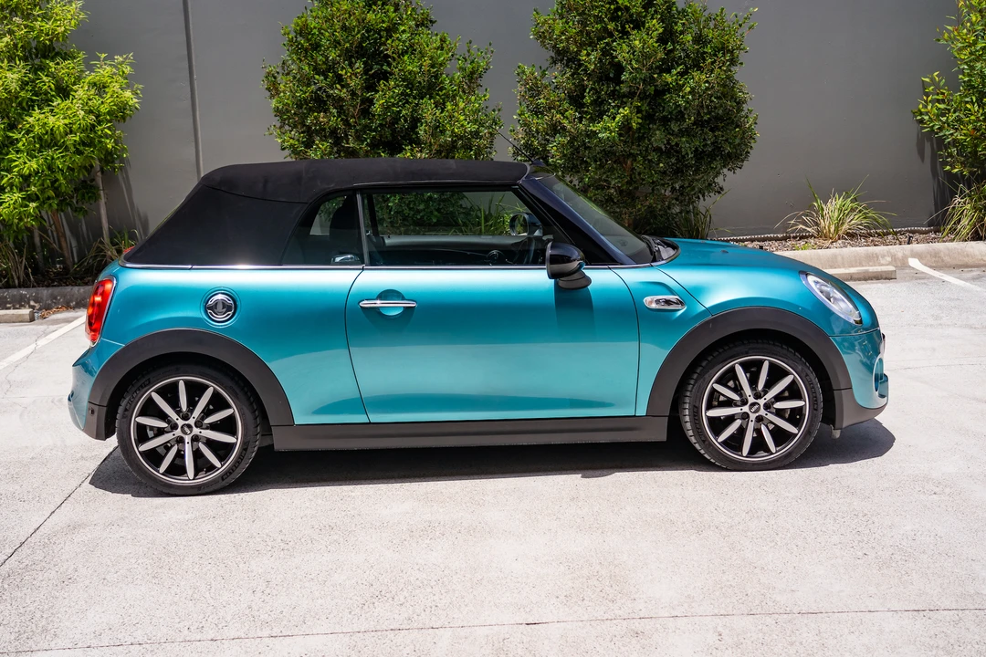 2016 Mini Mini Cooper S 3rd Gen - Image 9 of 31