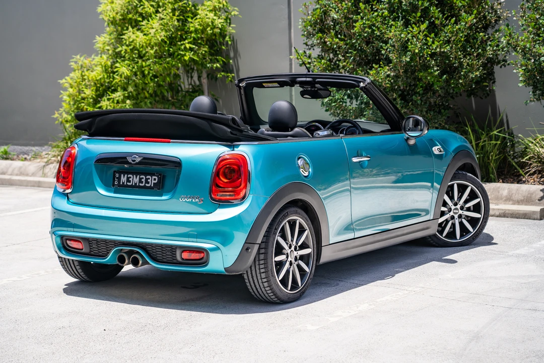 2016 Mini Mini Cooper S 3rd Gen - Image 16 of 31
