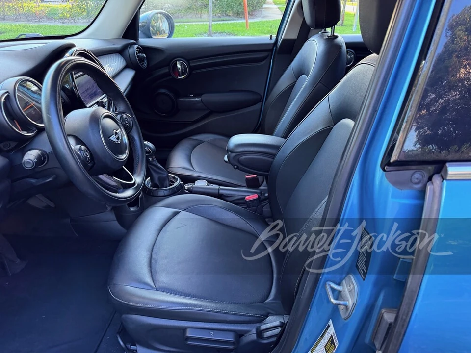 2016 Mini Mini 3rd Gen - Image 5 of 10