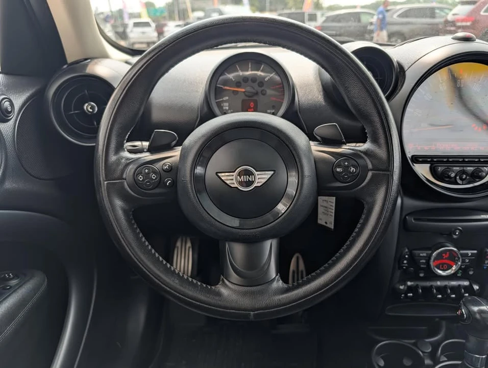 2016 Mini Countryman 1st Gen - Image 16 of 19