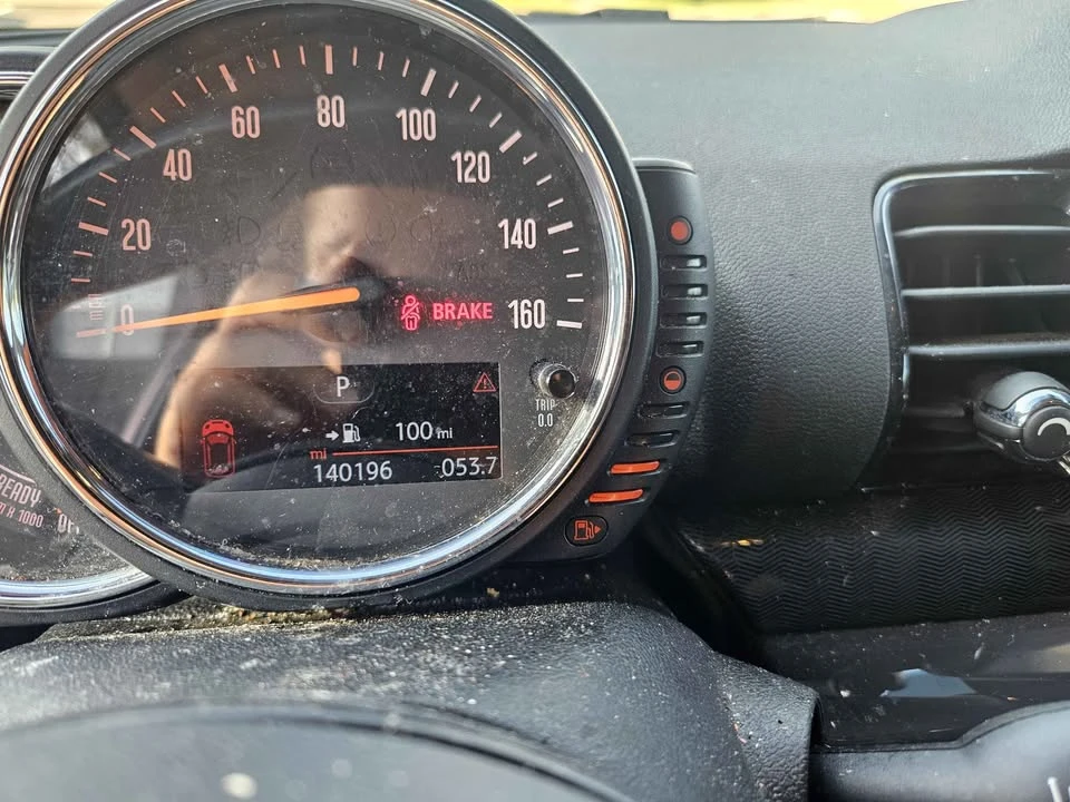 2016 Mini Clubman 2nd Gen - Image 2 of 11