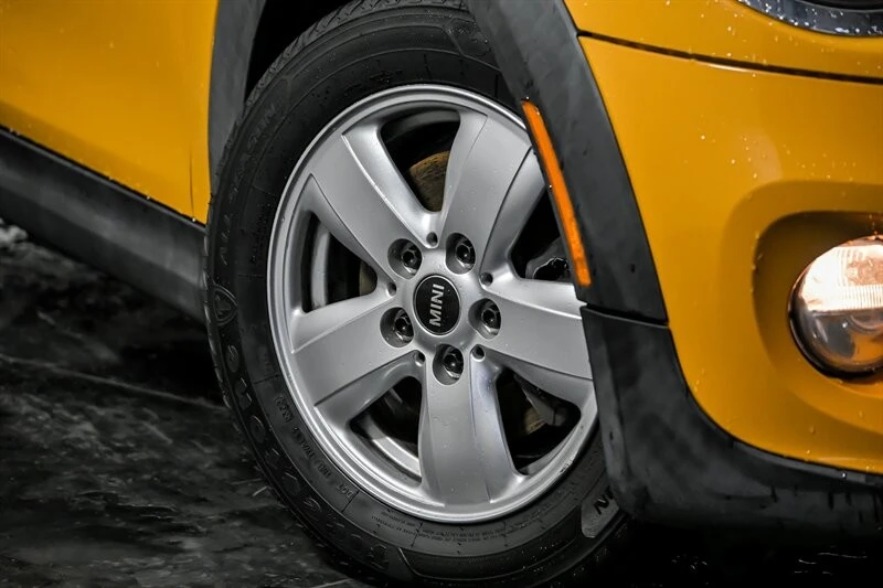 2016 Mini Mini 3rd Gen - Image 3 of 21
