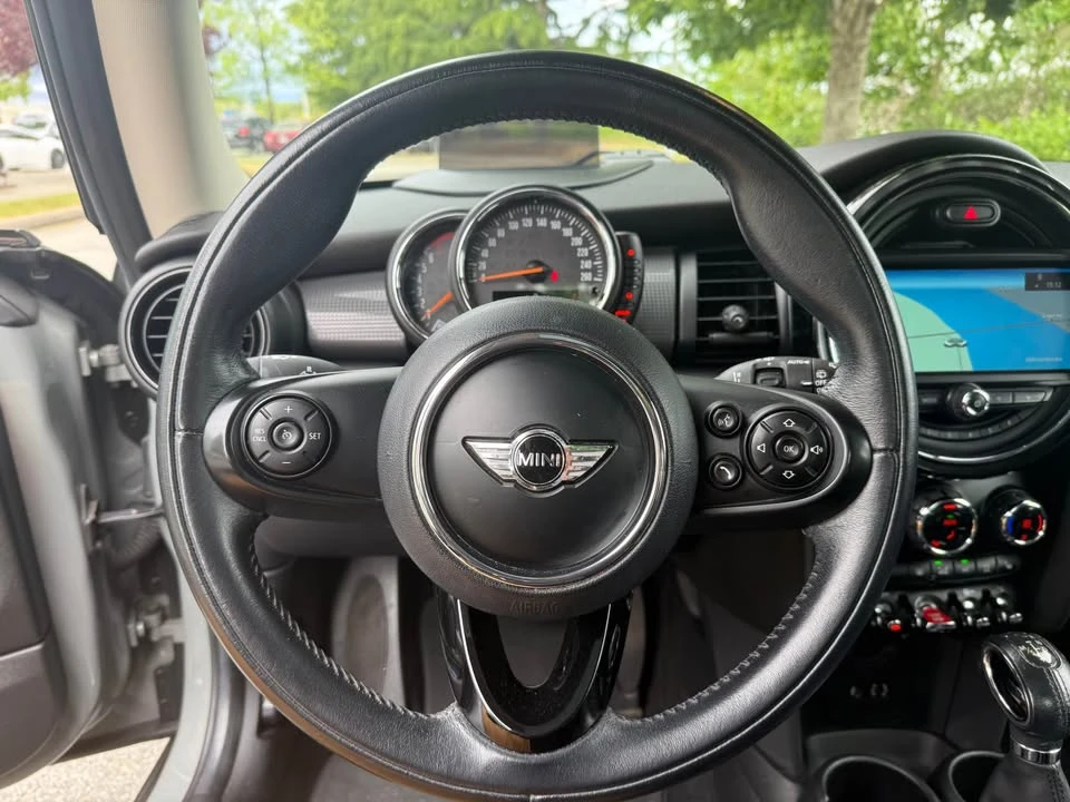 2016 Mini Mini 3rd Gen - Image 9 of 19