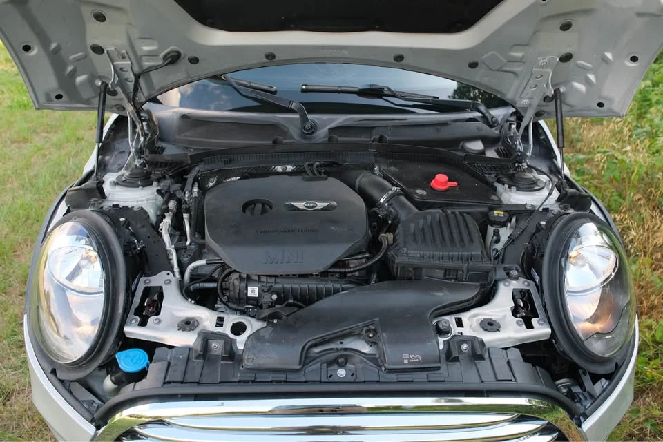2016 Mini Mini 3rd Gen - Image 12 of 13