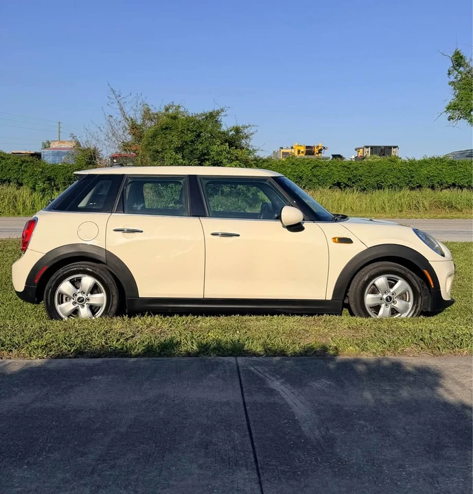 2016 Mini Mini 3rd Gen - Image 2 of 14
