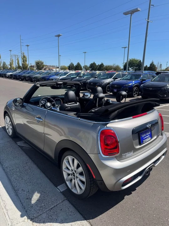 2016 Mini Mini 3rd Gen - Image 4 of 9