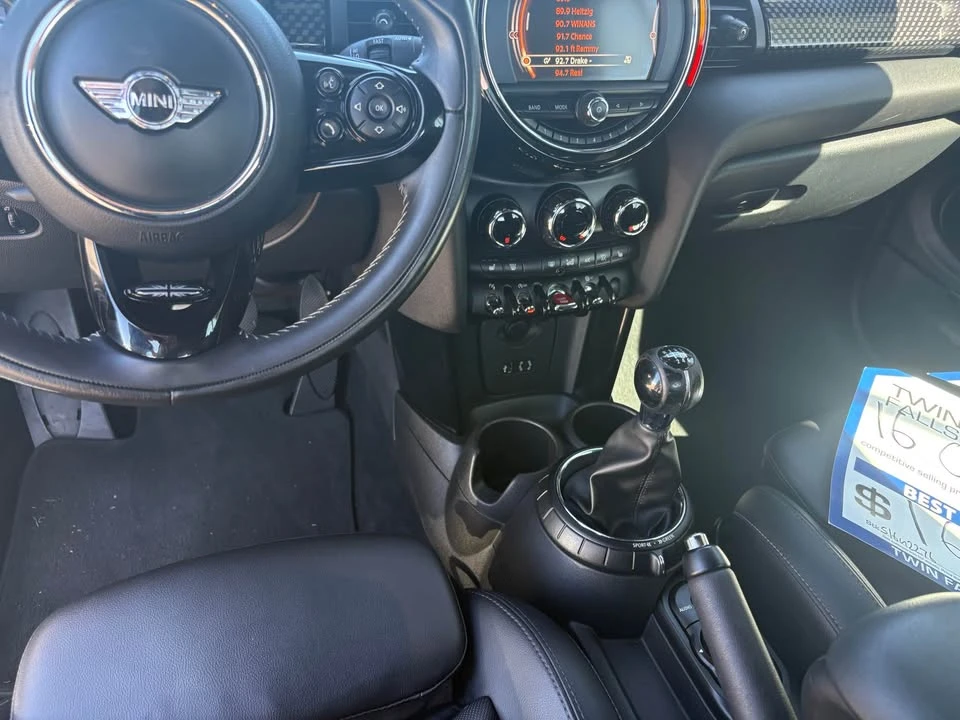 2016 Mini Mini 3rd Gen - Image 4 of 8
