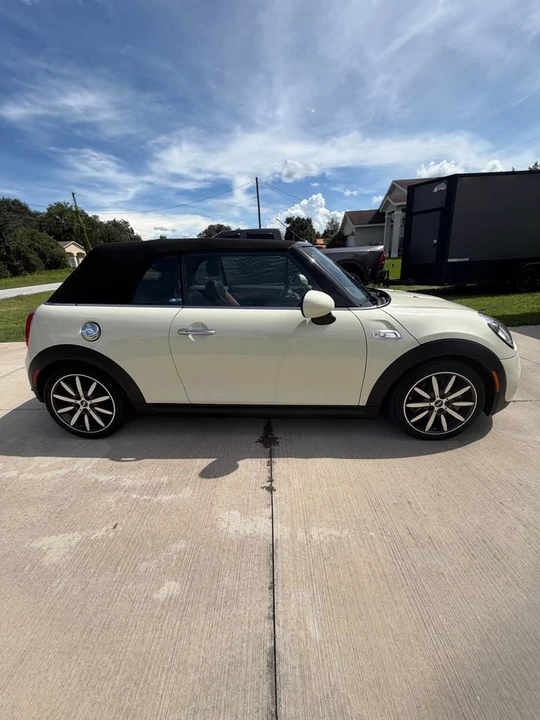 2016 Mini Mini 3rd Gen - Image 2 of 17
