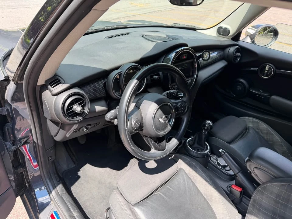 2016 Mini Mini 3rd Gen - Image 9 of 11