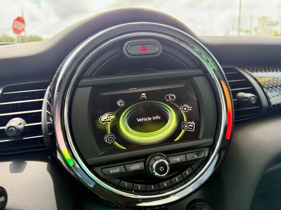 2016 Mini Mini 3rd Gen - Image 16 of 20