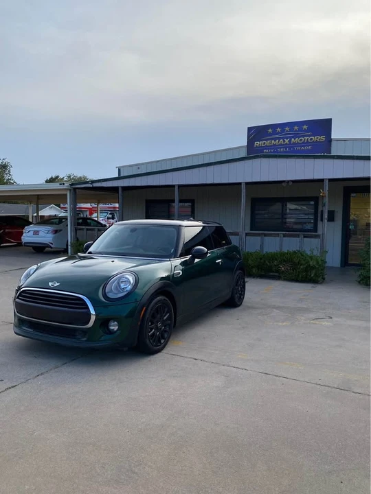 2016 Mini Mini 3rd Gen - Image 2 of 18