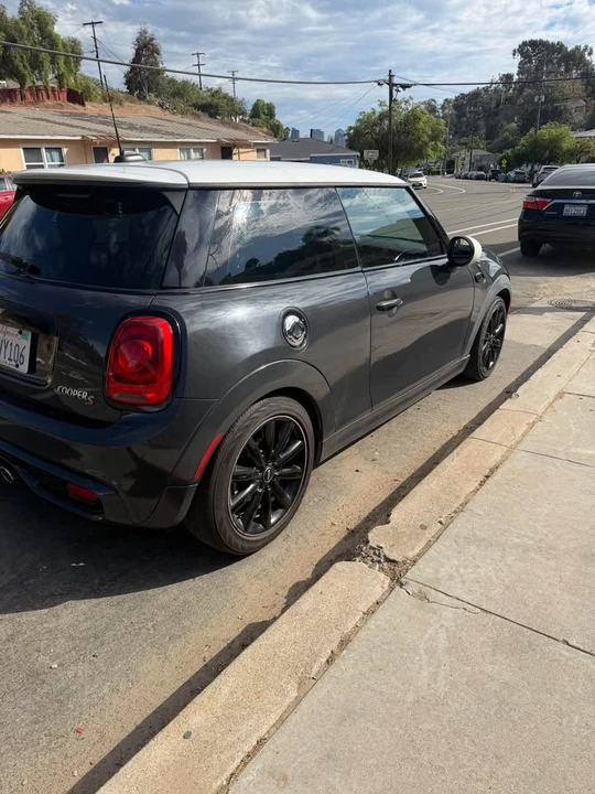 2016 Mini Mini 3rd Gen - Image 7 of 8