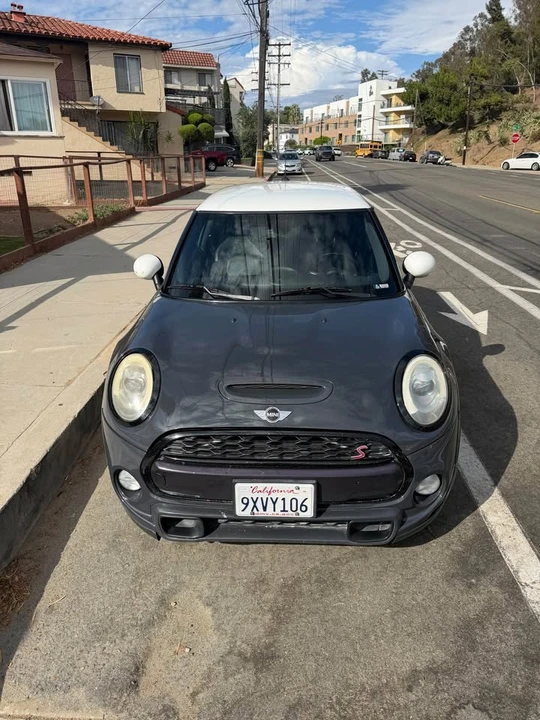 2016 Mini Mini 3rd Gen - Image 2 of 8