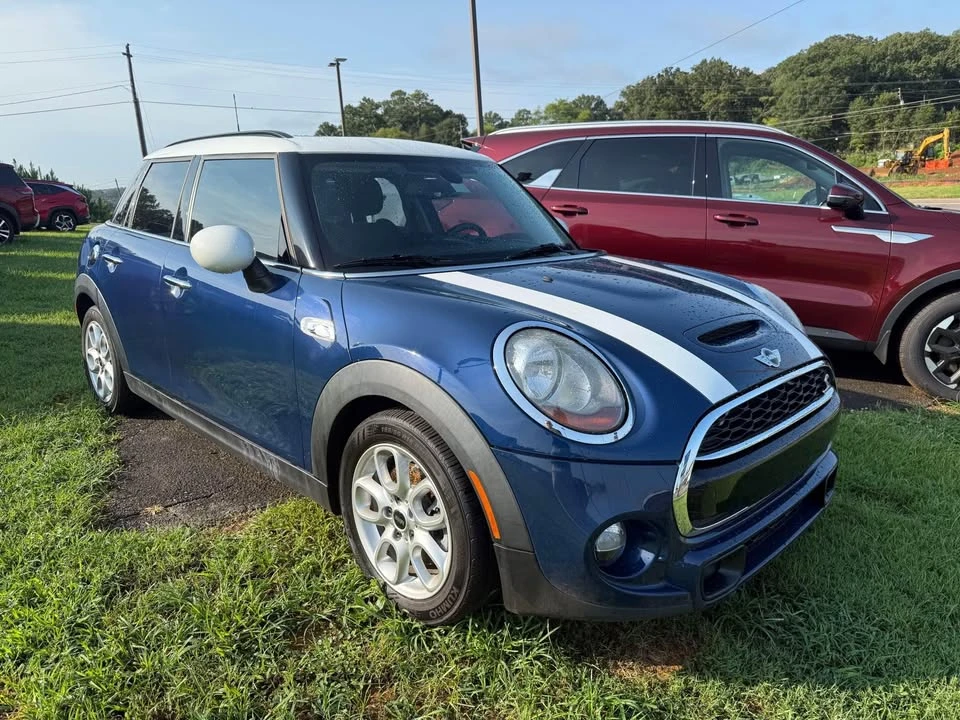 2016 Mini Mini 3rd Gen - Image 2 of 14