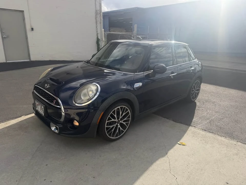 2016 Mini Mini 3rd Gen - Image 2 of 6