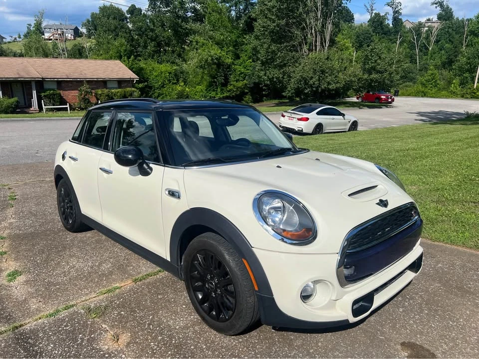 2016 Mini Mini 3rd Gen - Image 4 of 9
