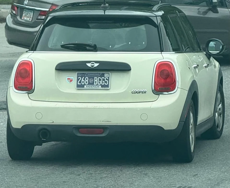 2016 Mini Mini 3rd Gen - Image 2 of 7