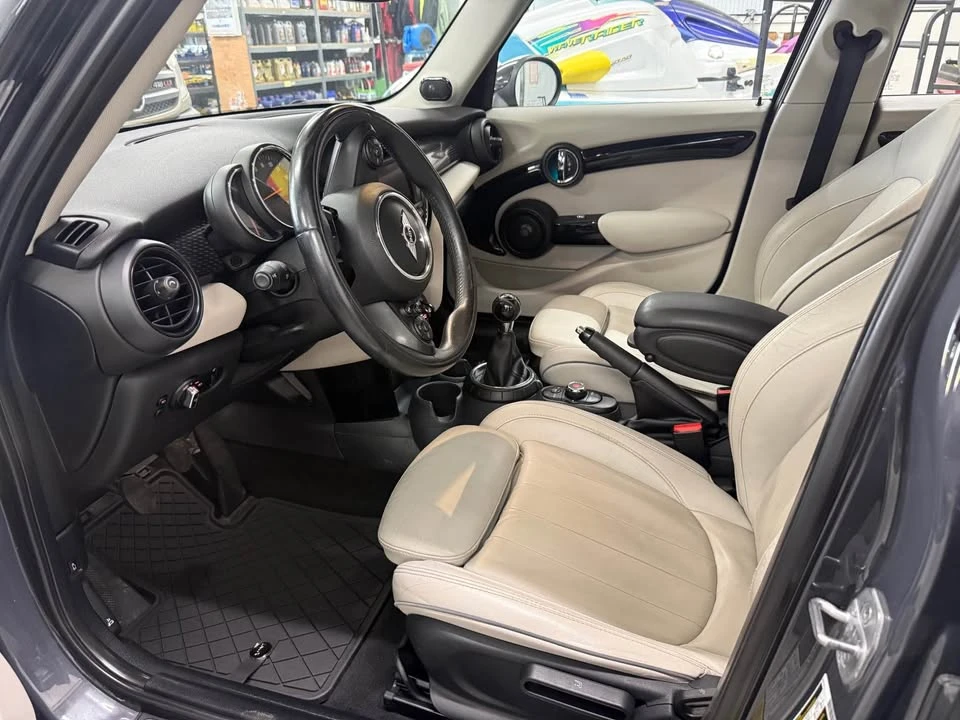 2016 Mini Mini 3rd Gen - Image 2 of 17