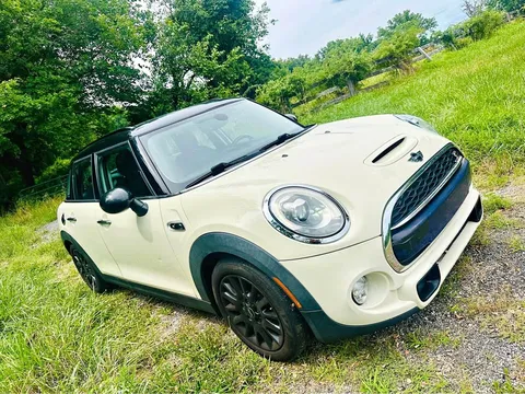 2016 MINI Cooper S Hatchback 4D