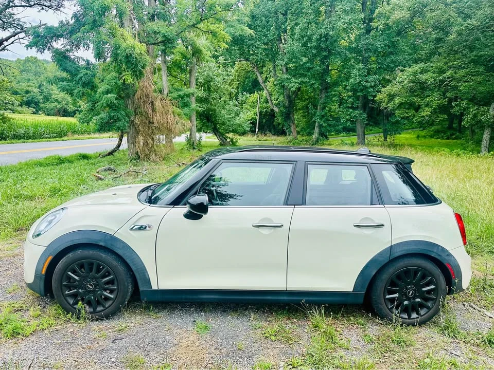 2016 Mini Mini 3rd Gen - Image 5 of 10