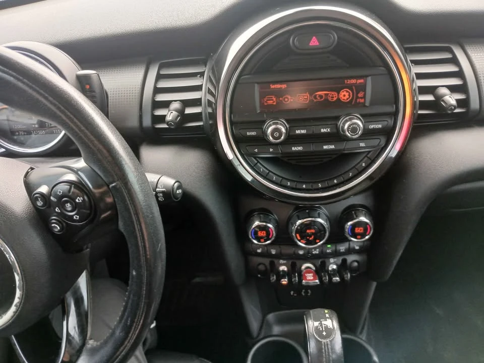 2016 Mini Mini 3rd Gen - Image 3 of 20