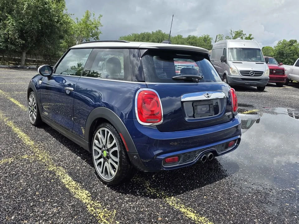 2016 Mini Coupe & Roadster - Image 4 of 17